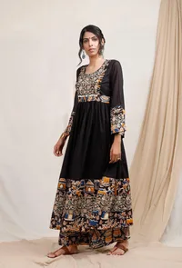 Black Cotton Kurta With Kalamkari Border image 3