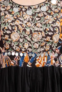 Black Cotton Kurta With Kalamkari Border image 5