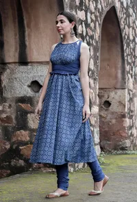 Diya Indigo Solid Blue Bustier Top image 2