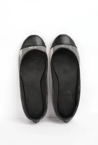 Black and White Ikat Cruelty Free Leather Flat Ballerinas image 3