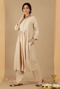 Beige Gathered And Flared Kurta image 3