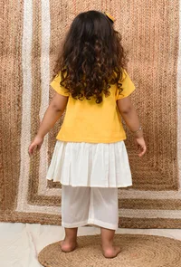 Set Of 2: Yellow and Off-White Mul Mul Kurta With Pants image 4