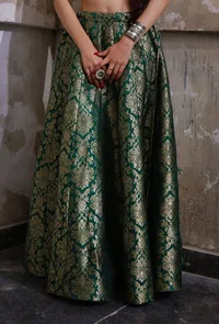 Green Kalidar Banarasi Jacquard Skirt With Tassels image 1