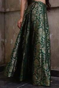 Green Kalidar Banarasi Jacquard Skirt With Tassels image 3