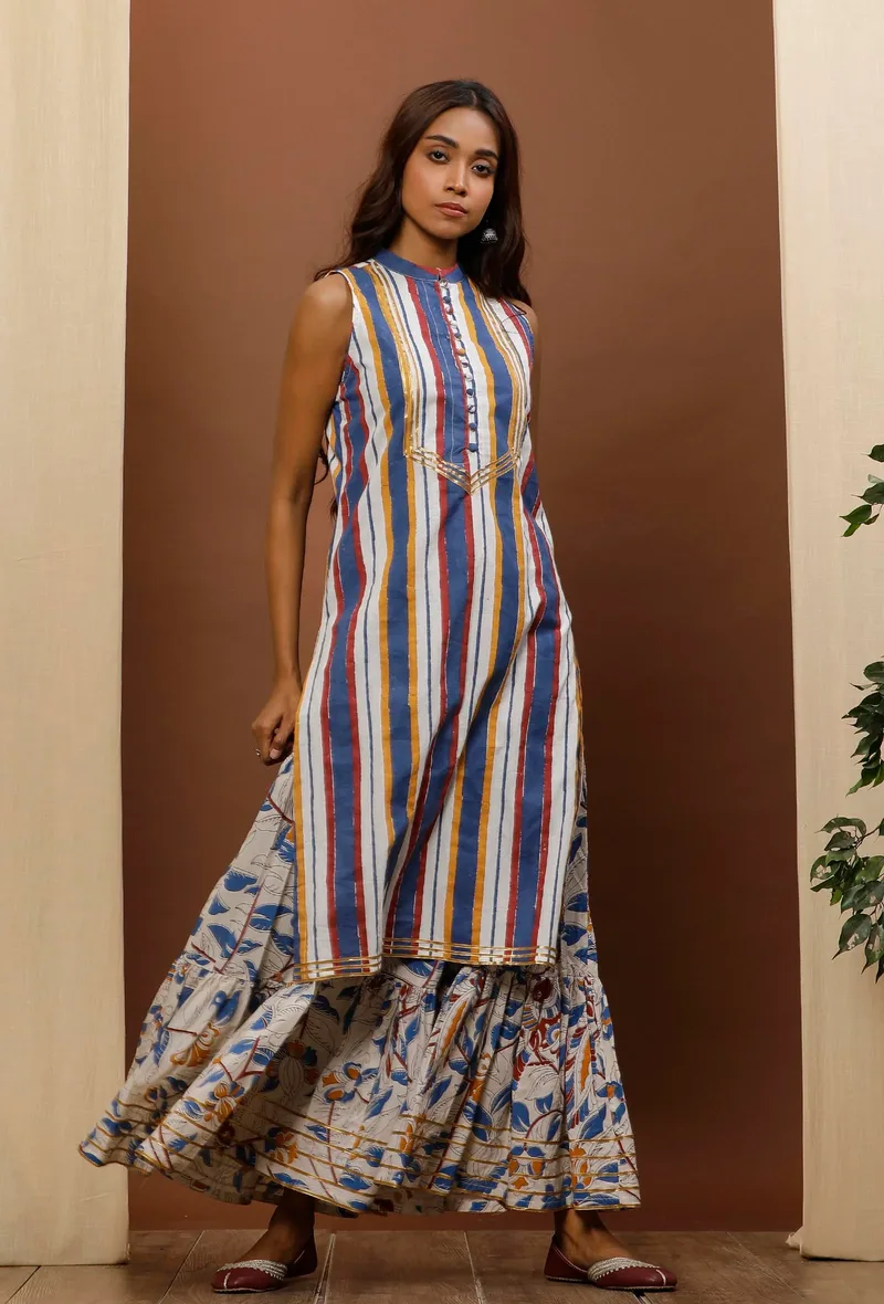 White Striped Cotton Straight Kurta With Gotta Detail