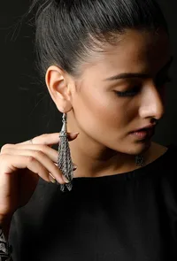 Lyla silver plated brass Chain Earrings image 1