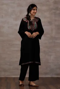Kashifa Black Pure Woollen Phiran image 2