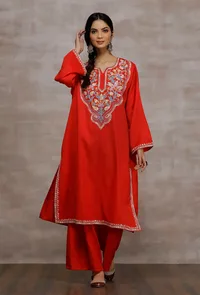 Kaya Red Woollen Phiran image 1