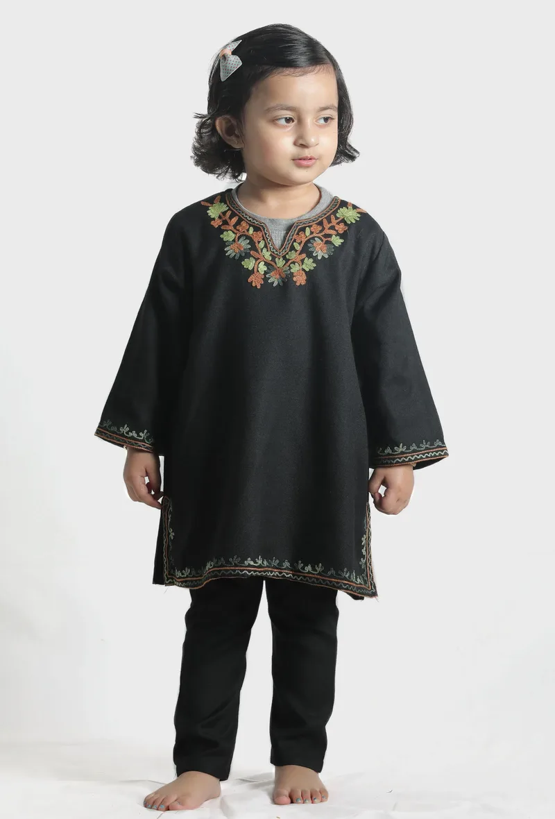 Onyx Black Pure Woollen Phiran set