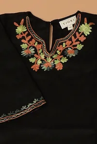 Onyx Black Pure Woollen Phiran set image 5