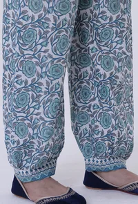 White Cotton Pant With Blue Motif image 4