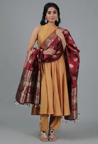 Scarlet Red Chanderi Brocade Dupatta image 2