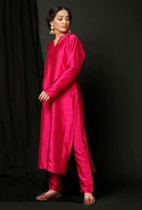 Set of 3 : Pink Raw Silk Kurta with Pink Raw Silk Pants and Pink Raw Silk velvet Odhani image 4