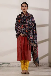 Set of 3: Maroon Zari Woven Straight Kurta and Churidar with Black Kani Dupatta image 1