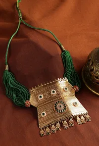 Rajwadi Green Beaded Statement Haar image 1