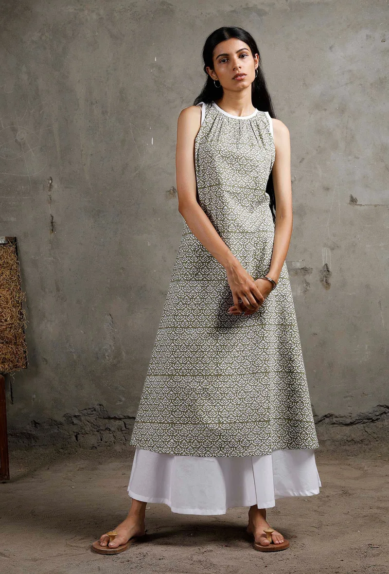 Green And White Block Printed Cotton Kurta