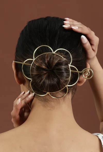 Auric Floral Halo Brass Juda Pin