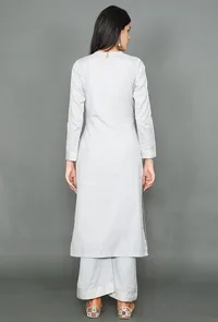 Pale Grey Kurta With Kantha Embroidered Yoke image 3