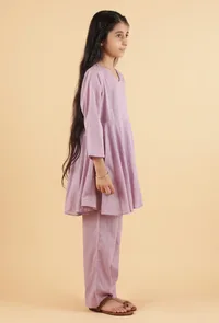 Set Of 2: Light Purple Mulmul Kurta & Mauve Pants image 3