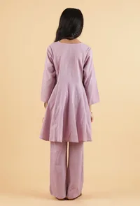 Set Of 2: Light Purple Mulmul Kurta & Mauve Pants image 4