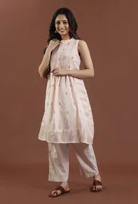 Printed Cotton Sleeveless Kurta image 2