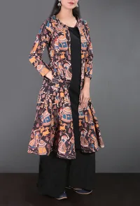 Set of 3 - Kalamkari Cape with Black Maxi Dress And Palazzos image 2