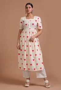 Set Of 2: Off White & Red Cotton Printed Kurta & Pant Set image 1