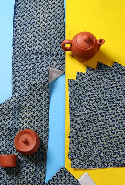 Zig Zag Ajrakh Quilted Runner and 6 Mats