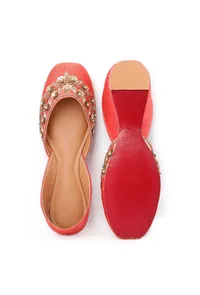 Rust Embroidered Silk Juttis image 3
