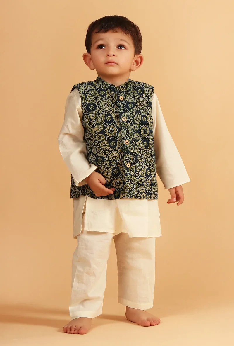 Set Of 3: Ark Off White Cotton Kurta, Pyjama & Indigo Ajrakh Jacket