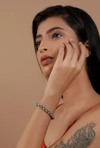 Silver Twisted Chain Bracelet image 1