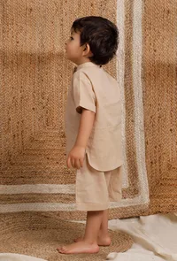 Set Of 2: Beige Mul Mul Short Kurta With  Short image 2