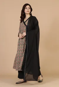 Solid Black Cotton Dupatta with Lace Detailing image 3