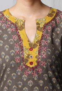 Set of 2: Brown Ajrakh Printed Kurta and Yellow Ajrakh Printed Pallazo image 4