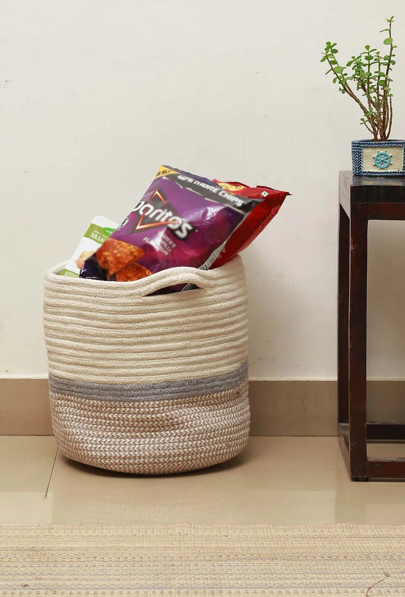 Fluff White Cotton Jute Basket