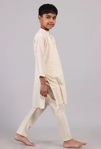 Set Of 2: White Cotton Kurta Pyjama Set image 2