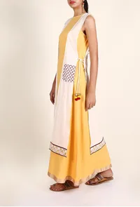 White Cotton Pocket Tie Up Overlay With Block Printed Pocket Set image 2