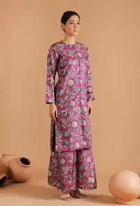 Mahira Allover Kalamkari Long Jacket Style Kurta image 2