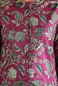 Mahira Allover Kalamkari Long Jacket Style Kurta image 5