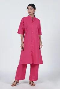 Set Of 2: Pink Cotton Kurta & Pant Set image 1