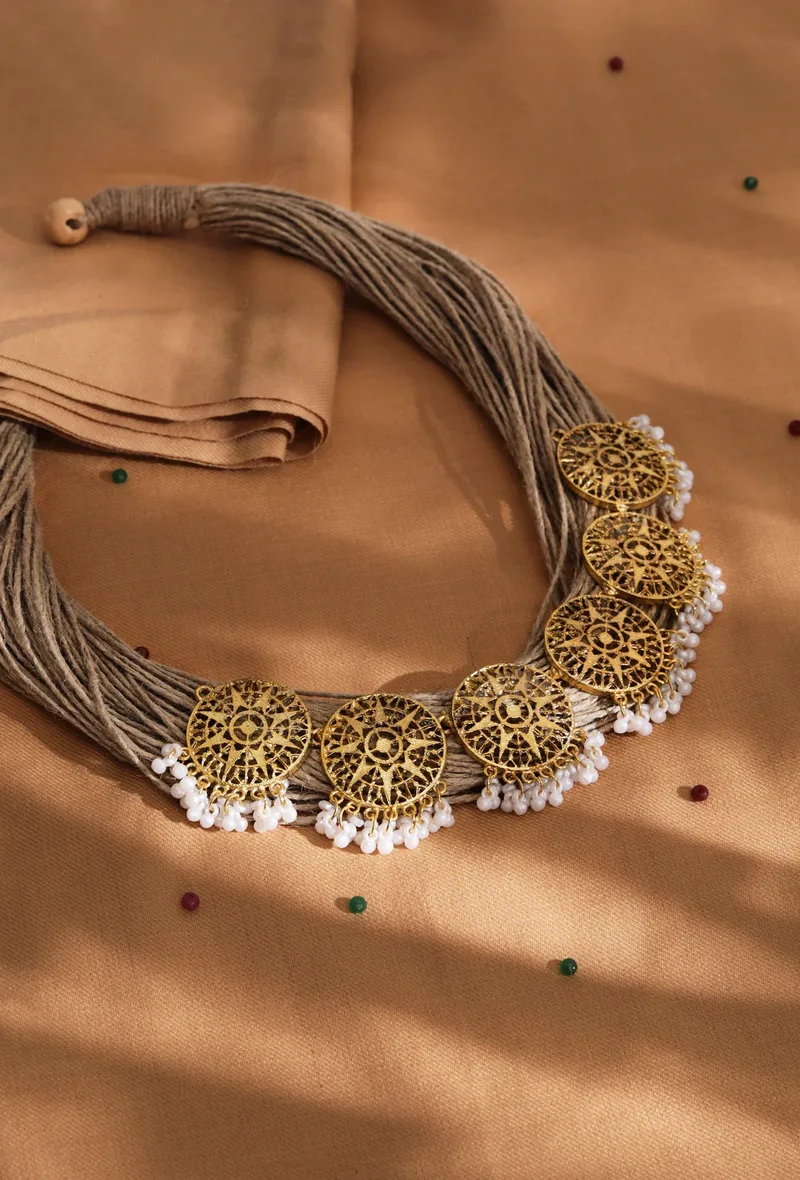 Kundan Party Wear Golden Jute Necklace