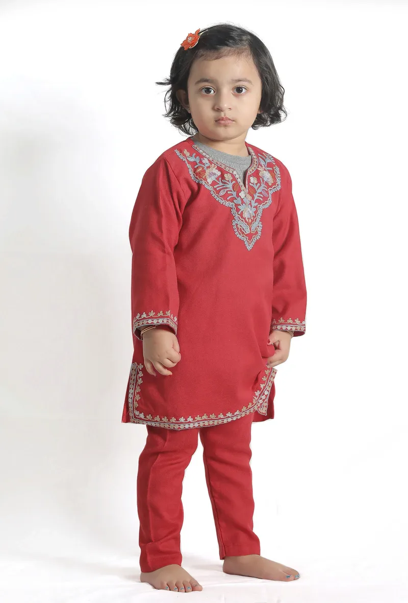 Merry Red Pure Woollen Phiran set