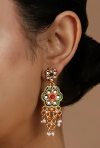 Heritage Kundan Statement Choker image 2