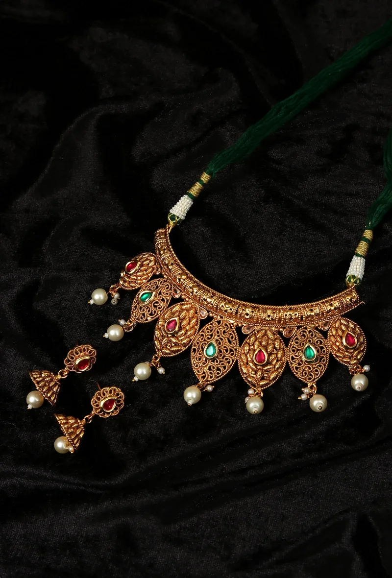 Devika Drape Temple Heritage Kemp Necklace Set with Pearls