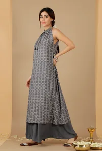 Grey Bandhani Halter Neck Gathered Kurta image 2