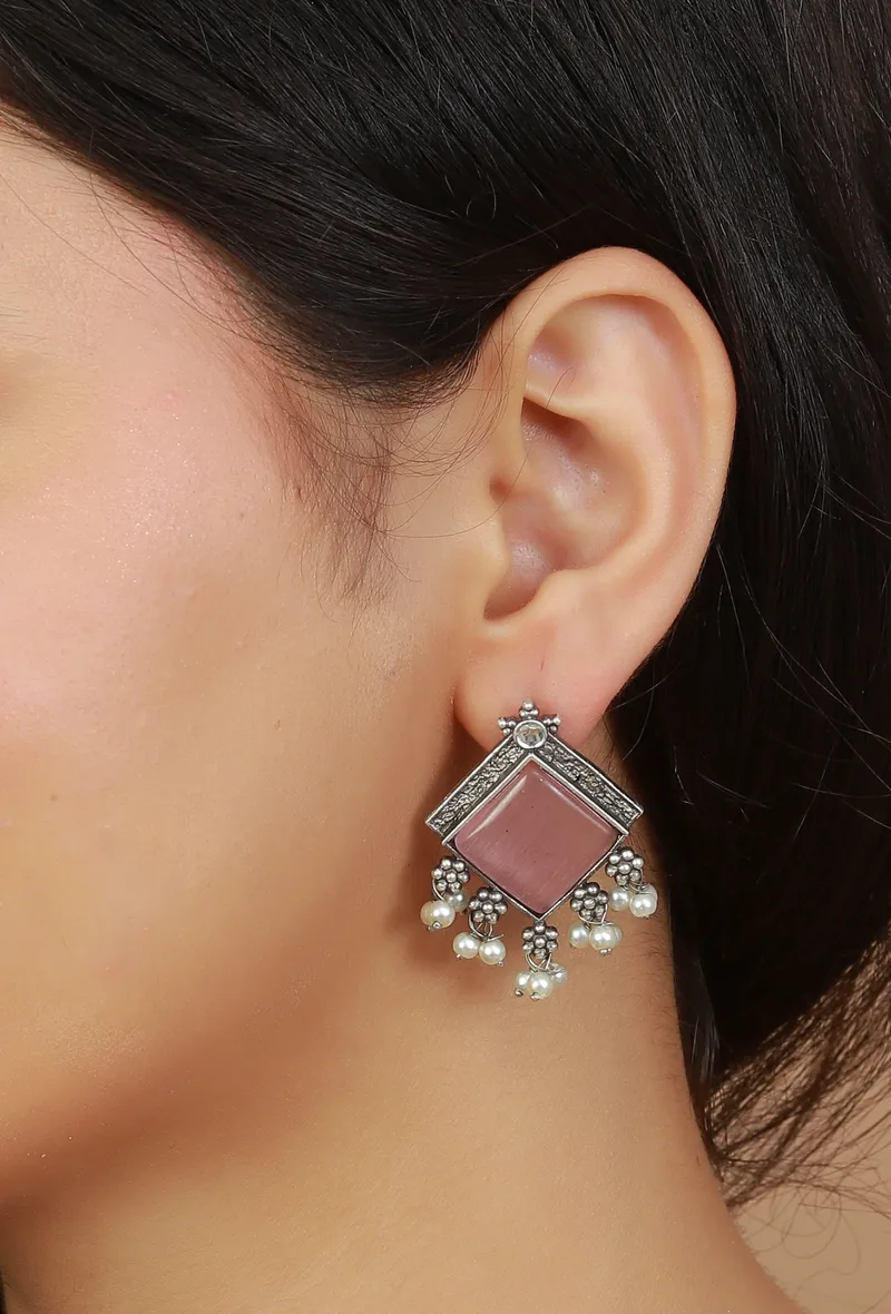 Elegant Cascade Pearls Earrings