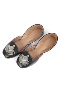 Timeless Black Jutti with Silver Details and Ghungroo image 3