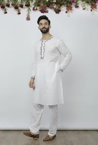 Set of 2: White Cotton Block Print Kurta and Salwar image 3