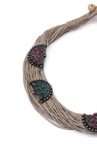 D Shaped With Stone Jute Necklace image 3