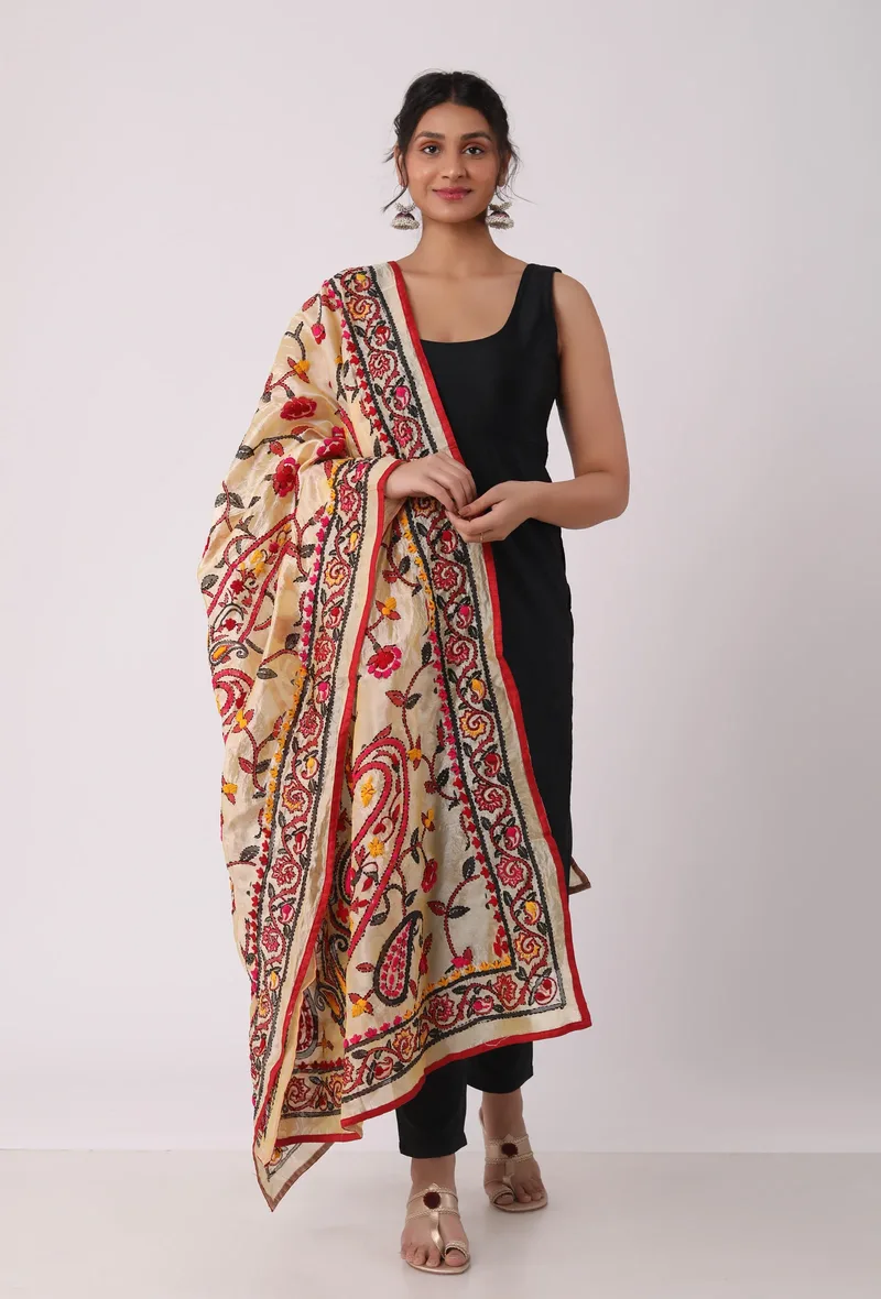 Gauri hand embroidered kantha silk dupatta